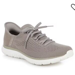 Skechers Women’s Hands‎ Free Swift Fit Taupe Sneakers – Size 7 – New